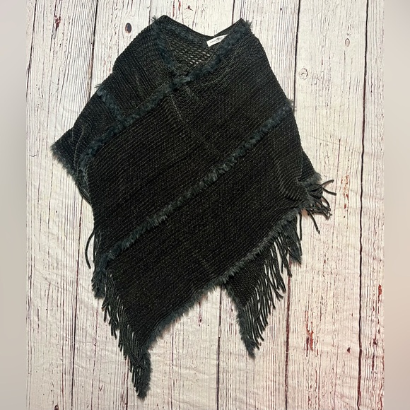 Natural Life Chenille Poncho Scarf - Picture 4 of 4